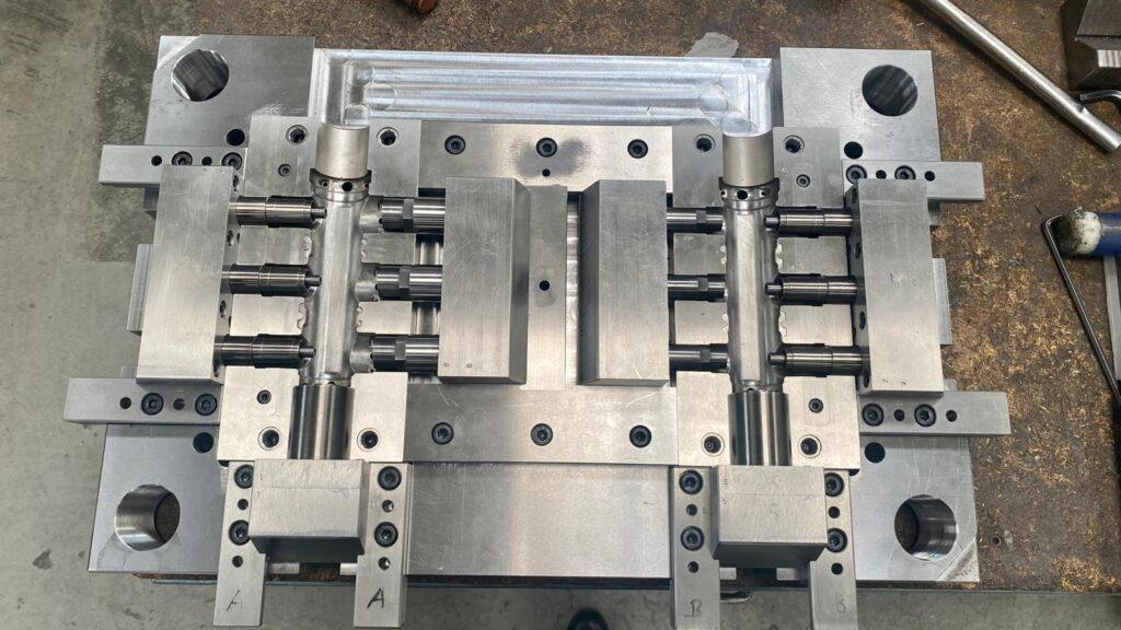 Tecnología avanzada en fabricación de plásticos